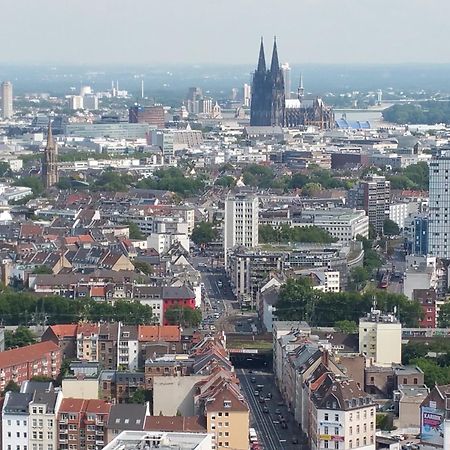 Design Sleepy Cologne Aparthotel Bagian luar foto