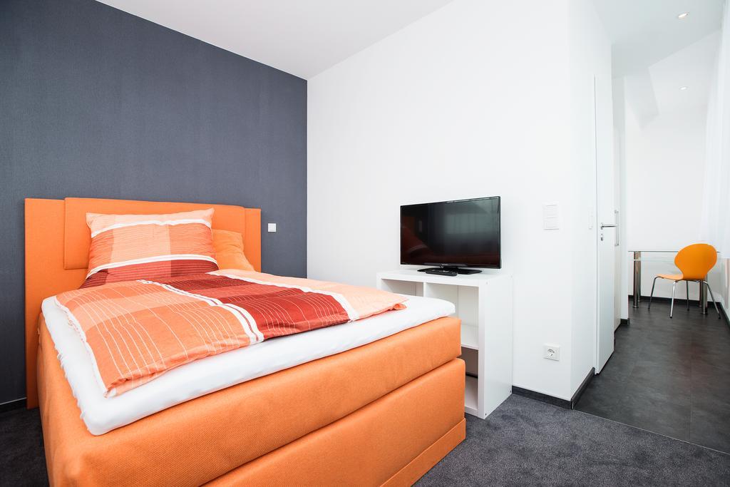 Design Sleepy Cologne Aparthotel Bagian luar foto