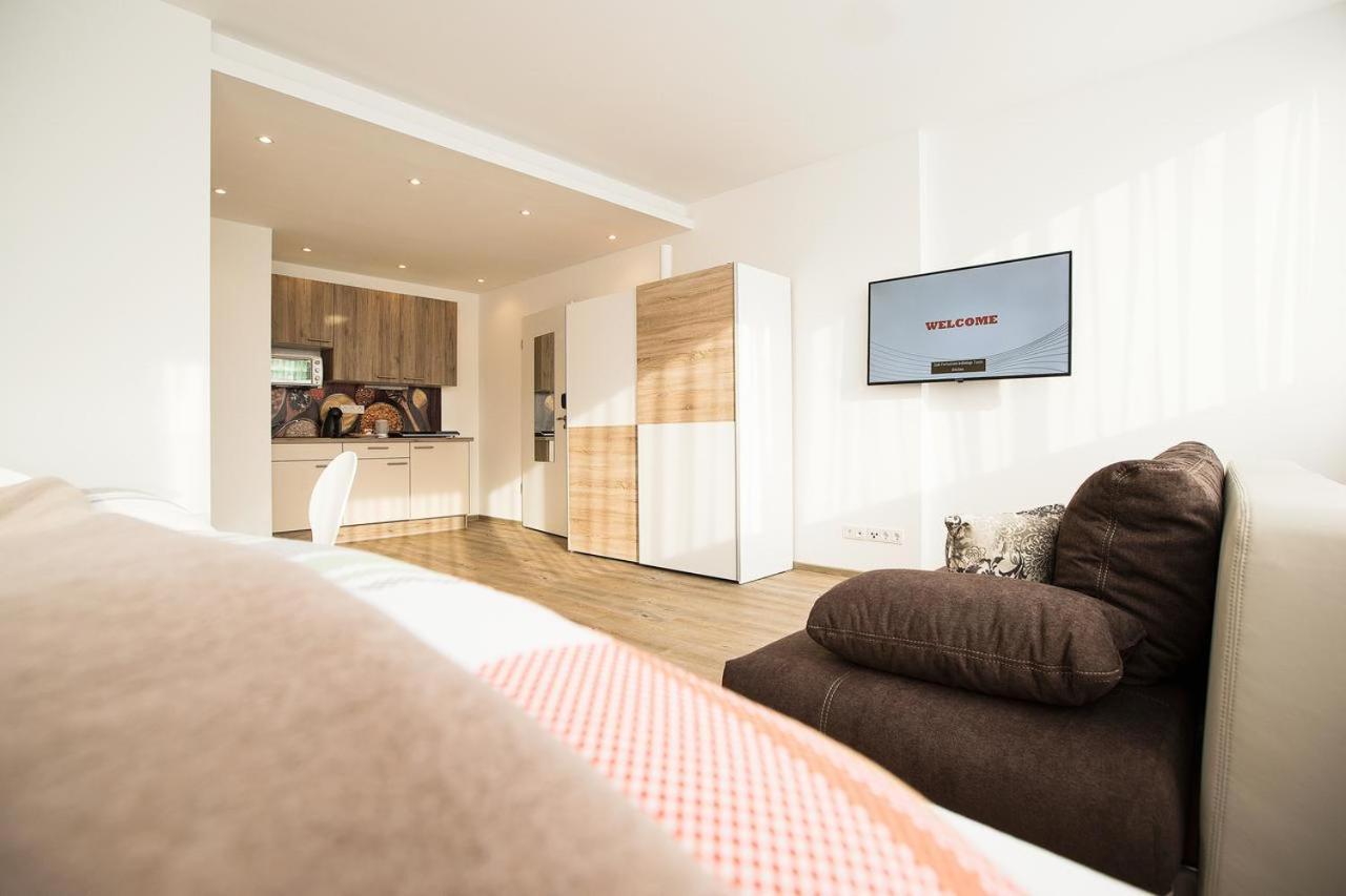 Design Sleepy Cologne Aparthotel Bagian luar foto